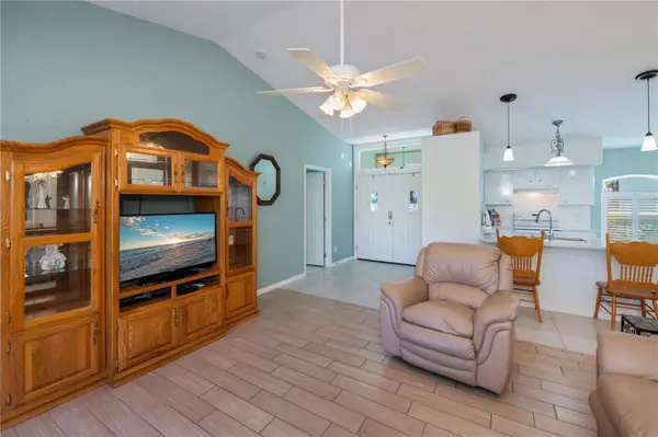 409 BOUNDARY BLVD, Rotonda West, FL 33947