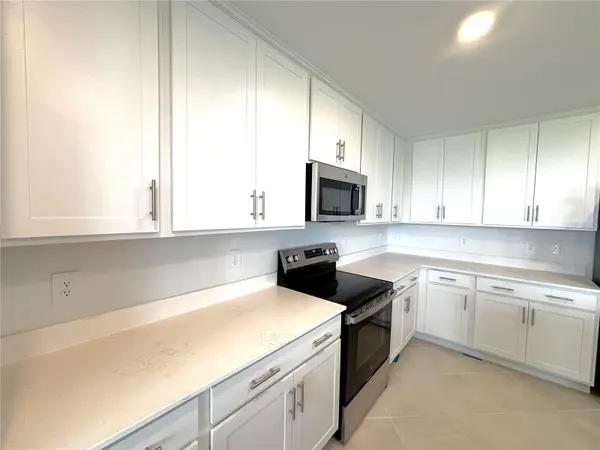 17625 OPAL SAND DR #202, Venice, FL 34293