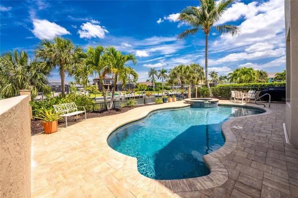 3337 SUNSET KEY CIR, Punta Gorda, FL 33955