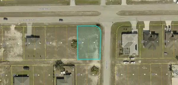 2614 DIPLOMAT Pkwy W,  Cape Coral,  FL 33993