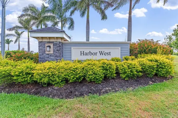 15153 SPANISH POINT DR, Port Charlotte, FL 33981