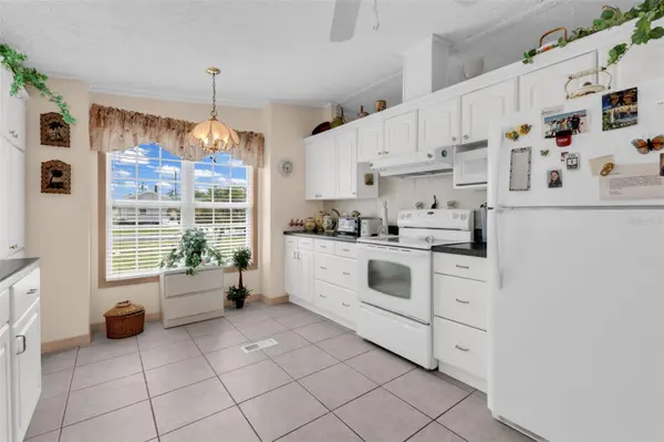 29180 CRAWFORD AVE, Punta Gorda, FL 33982