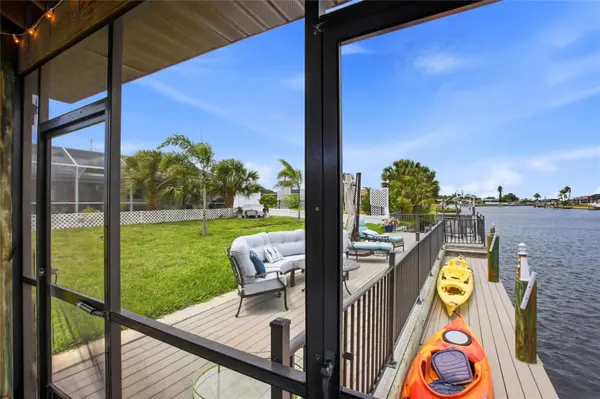 165 W TARPON BLVD NW, Port Charlotte, FL 33952