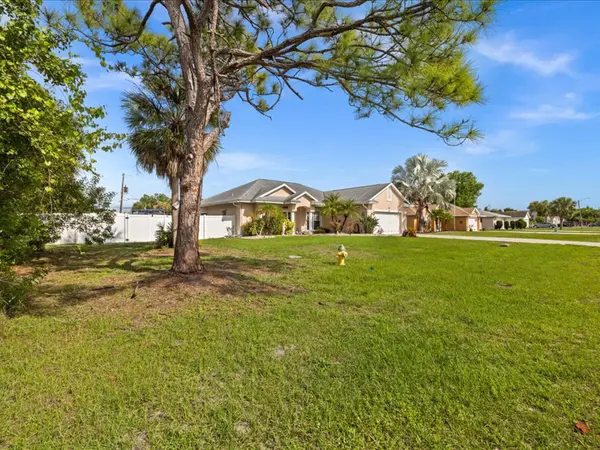 32 ORLANDO BLVD, Port Charlotte, FL 33954