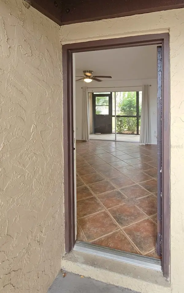 2724 HIDDEN LAKE BLVD #A, Sarasota, FL 34237