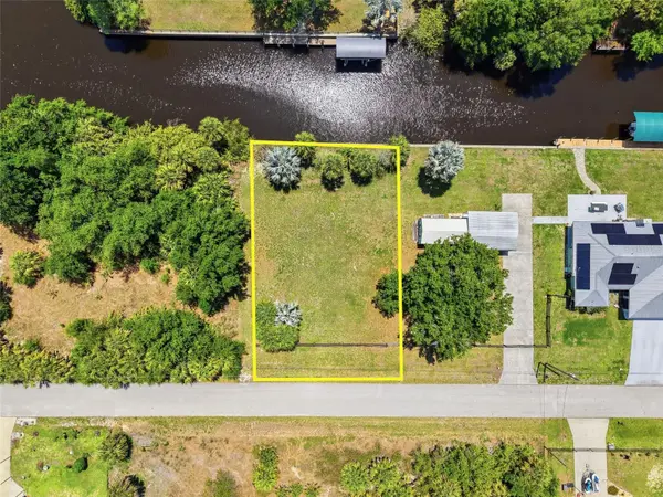 28451 SABAL PALM DR, Punta Gorda, FL 33982