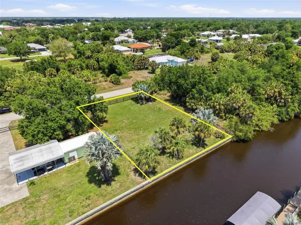 28451 SABAL PALM DR, Punta Gorda, FL 33982
