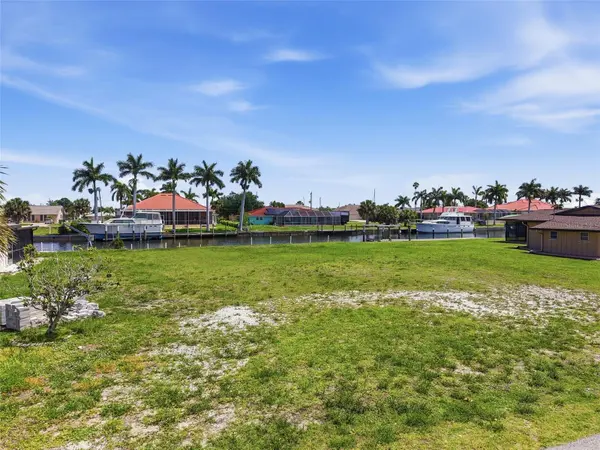 108 SINCLAIR ST SE, Port Charlotte, FL 33952