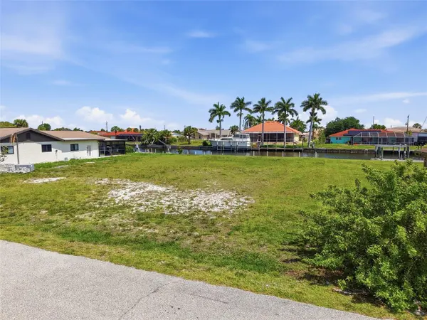 108 SINCLAIR ST SE, Port Charlotte, FL 33952