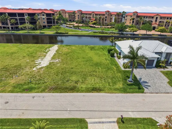 81 COLONY POINT DR, Punta Gorda, FL 33950