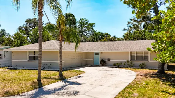 2144 OAK TER, Sarasota, FL 34231