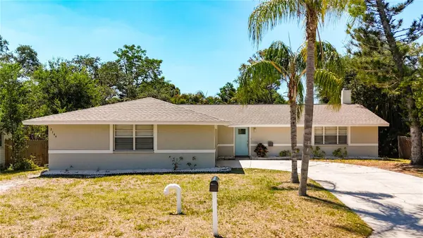2144 OAK TER, Sarasota, FL 34231