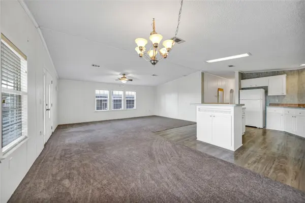 2100 KINGS HWY #206, Port Charlotte, FL 33980