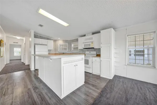 2100 KINGS HWY #206, Port Charlotte, FL 33980