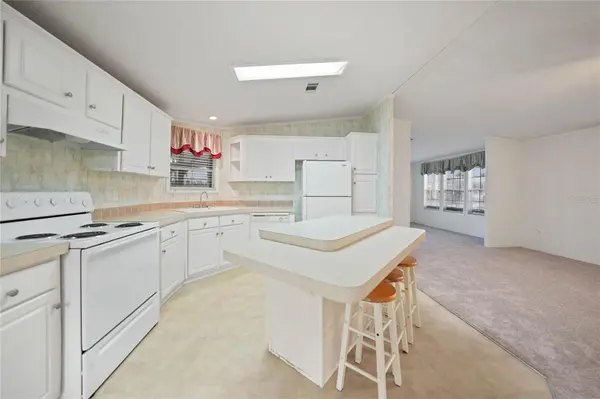 2100 KINGS HWY #517, Port Charlotte, FL 33980
