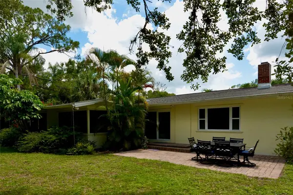 18220 ELMWOOD DR, Alva, FL 33920