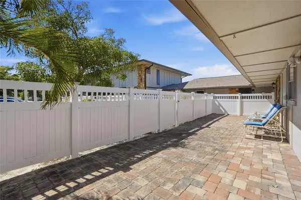 4289 ISLAND CIR #1, Fort Myers, FL 33919