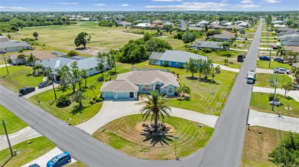 54 MEDALIST PL, Rotonda West, FL 33947