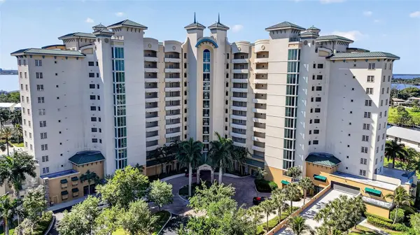 3426 HANCOCK BRIDGE Pkwy #1008, North Fort Myers, FL 33903