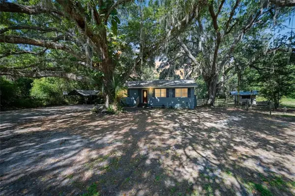 2403 SE POINTER AVE, Arcadia, FL 34266