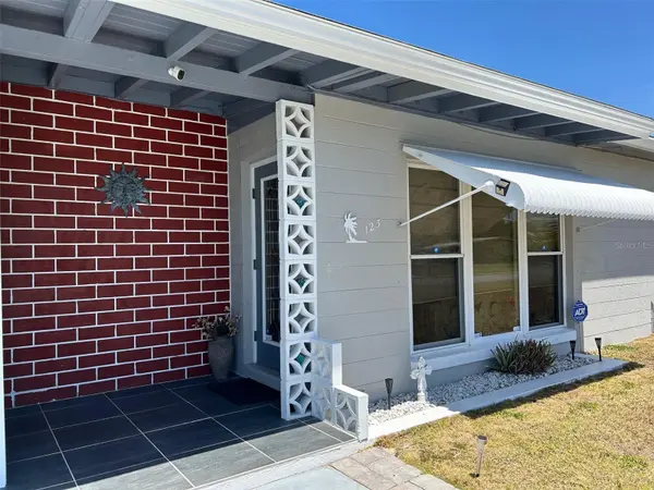 123 POINSETTIA CIR NE, Port Charlotte, FL 33952