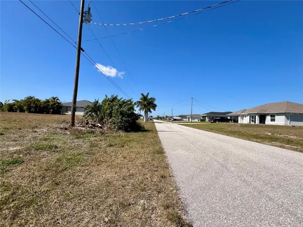504 NW 20TH ST, Cape Coral, FL 33993