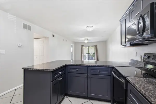 6033 34TH ST W #136, Bradenton, FL 34210