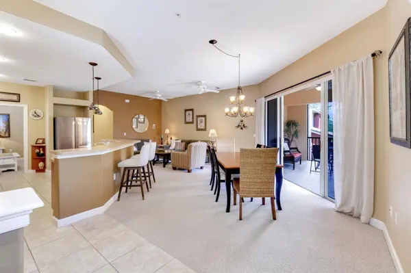 8721 PIAZZA DEL LAGO CIR #205, Estero, FL 33928
