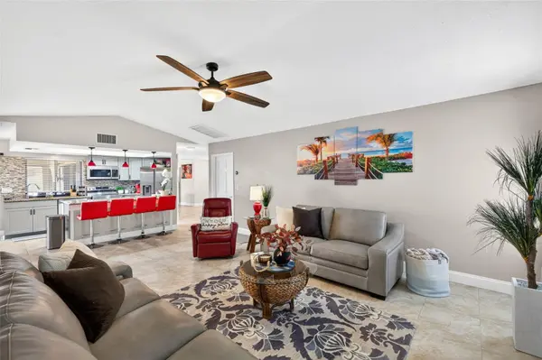 402 SW 37TH LN, Cape Coral, FL 33914