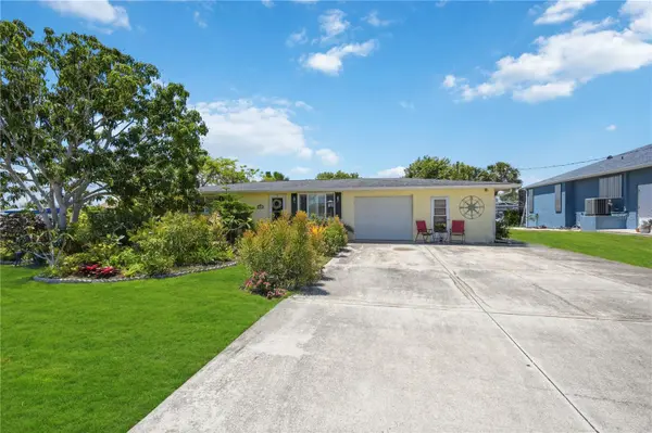 885 E 3RD ST, Englewood, FL 34223