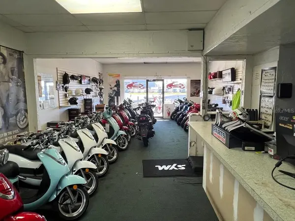 853 US HIGHWAY 41 BYP S #A, Venice, FL 34285