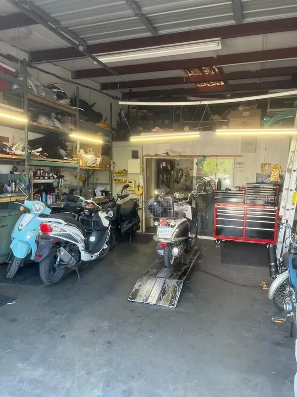 853 US HIGHWAY 41 BYP S #A, Venice, FL 34285