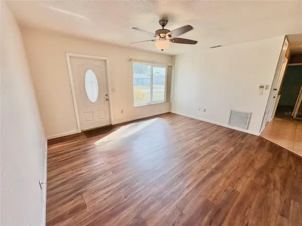 6752 DENNISON AVE, North Port, FL 34287