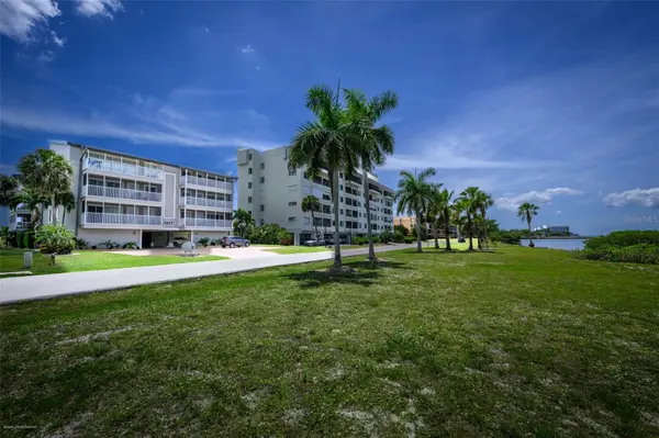 1477 PARK BEACH CIR #33, Punta Gorda, FL 33950