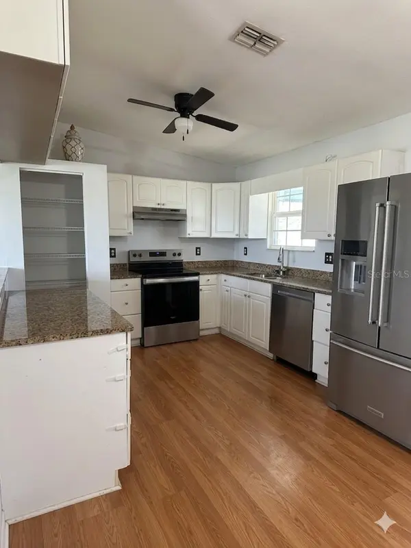 900 NE 18TH TER, Cape Coral, FL 33909