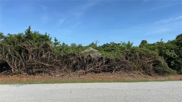 7432 MEMORIAL DR, Port Charlotte, FL 33981