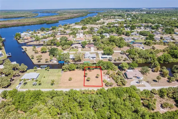 28426 & 28434 ROYAL PALM DR, Punta Gorda, FL 33982