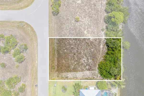 15424 HENNIPEN CIR, Port Charlotte, FL 33981