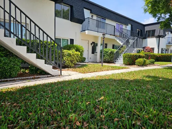 4722 SE 1ST PL #5, Cape Coral, FL 33904