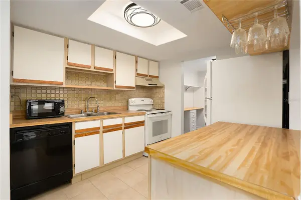 22291 WESTCHESTER BLVD #301, Port Charlotte, FL 33952