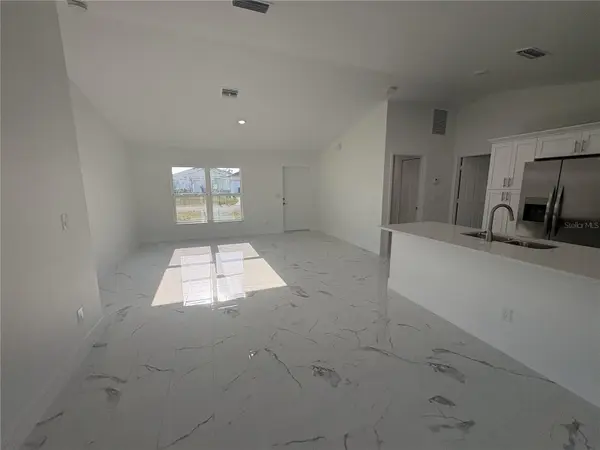 2810 NW 26TH PL, Cape Coral, FL 33993
