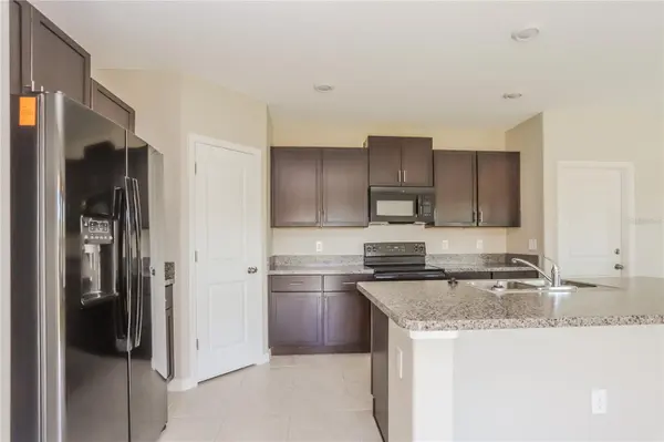 15519 WICKED STRONG ST, Sun City Center, FL 33573