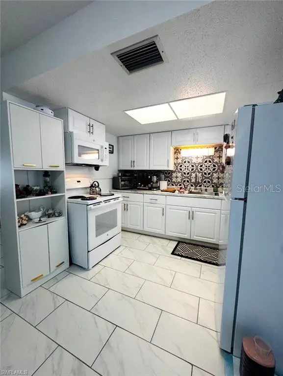 710 AQUI ESTA DR, Punta Gorda, FL 33950