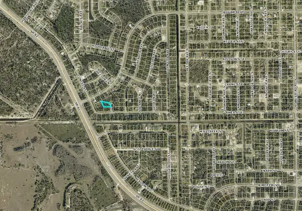 842 GRASSMERE CIR, Lehigh Acres, FL 33974