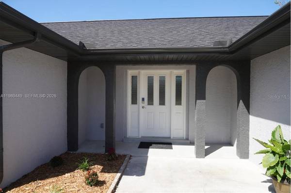563 PRESQUE ISLE DR, Port Charlotte, FL 33954
