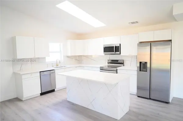 563 PRESQUE ISLE DR, Port Charlotte, FL 33954