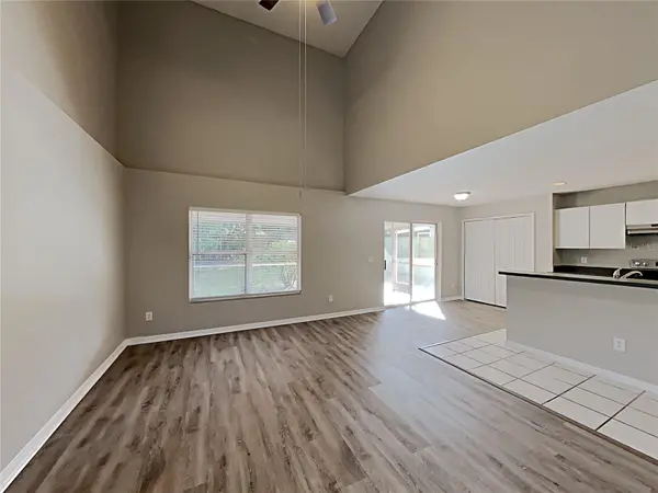 2184 HEATHWOOD CIR, Orlando, FL 32828