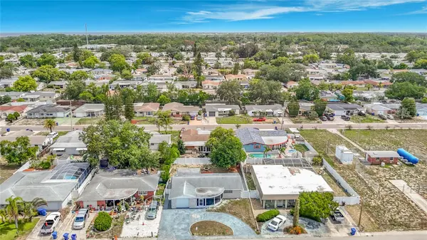 3441 EISENHOWER DR, Holiday, FL 34691