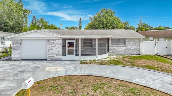 3441 EISENHOWER DR, Holiday, FL 34691