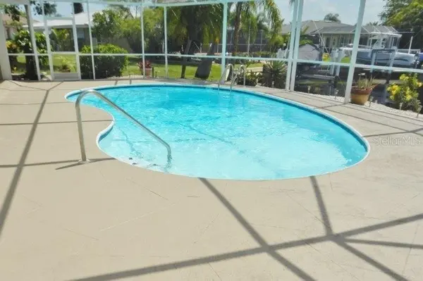 910 SANTA BRIGIDA CT, Punta Gorda, FL 33950